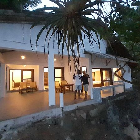 Sooriya Villa Talpe Exterior foto